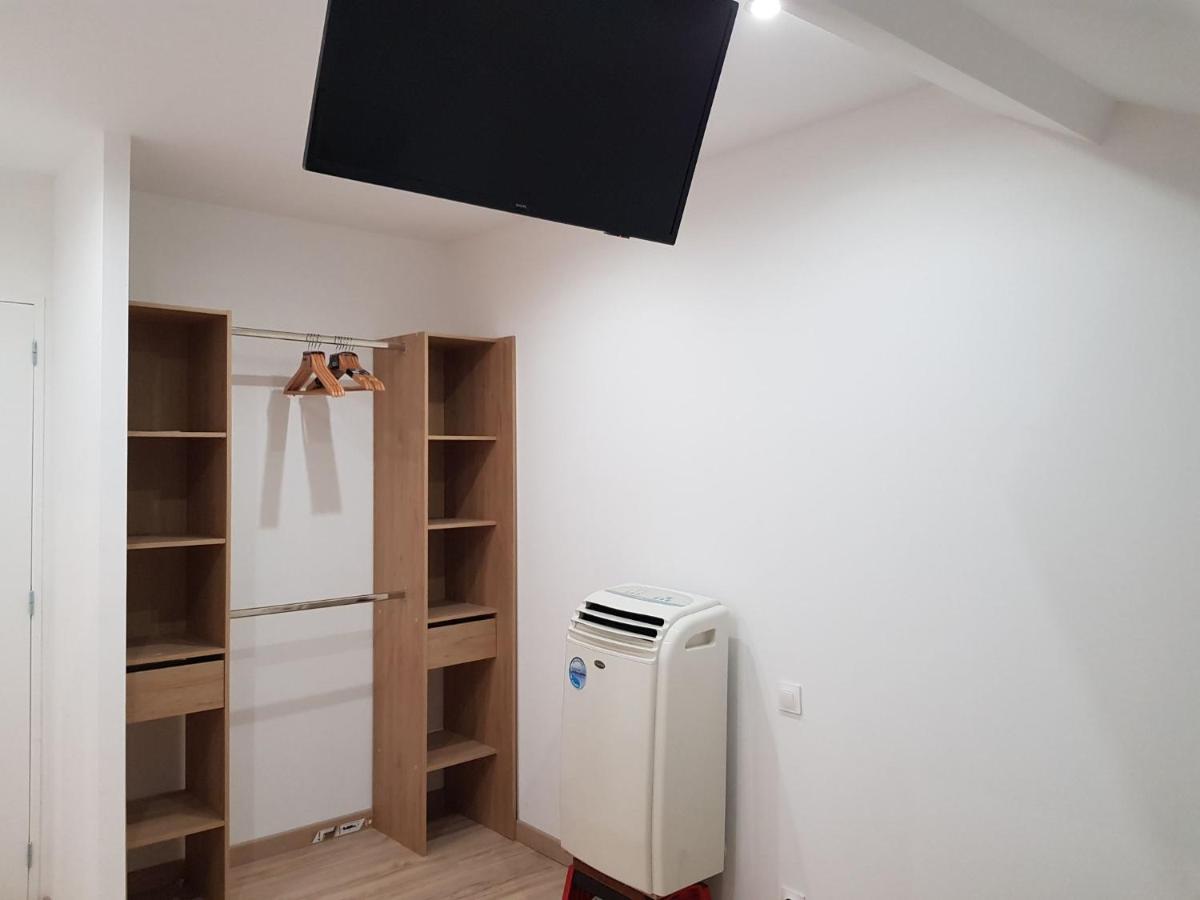 11 - Tres Joli 2 Pieces Tout Equipe Pour 1 A 5 Personnes, Vue Sur Parc Arbore, Parking Privatif Gratuit, Grand Fourgon Possible, Tout Le Linge De Maison Est Fourni Razac-sur-l'Isle Exterior photo